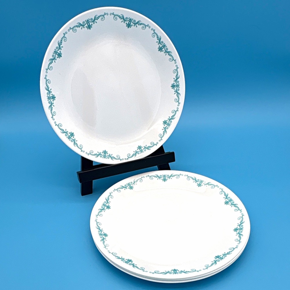 Discontinued Corelle "Garden Lace" 10.25" Dinner Plates - Set of 4 Turquoise